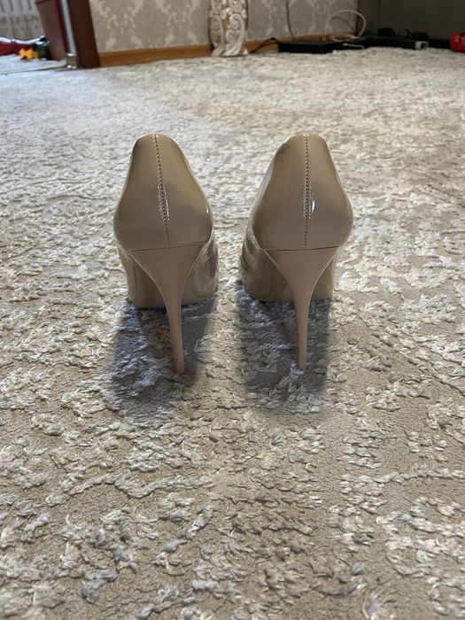 Туфли новые 38 размер