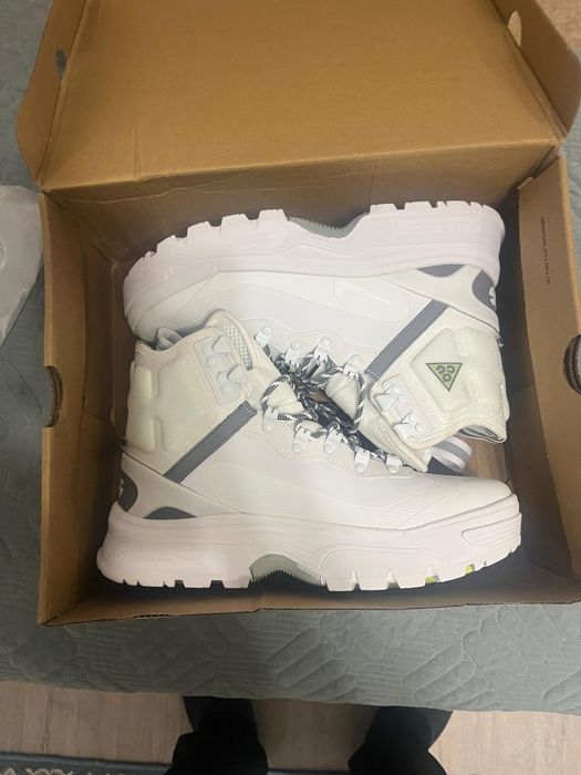 Обменяю зимние ботнки Nike ACG 45 разммер на скины из CS2