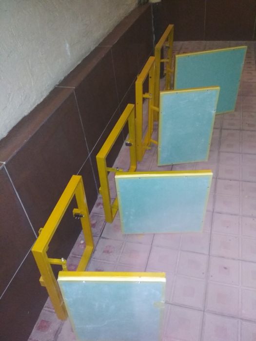 Люк невидимка ( трансформер )30х30 180 градусов угол откривания