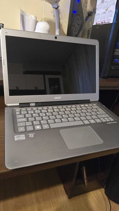 Laptop Acer Aspire S3 - foarte subtire