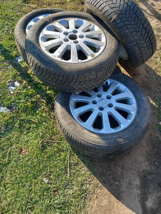 Vând set jante aluminiu R 16