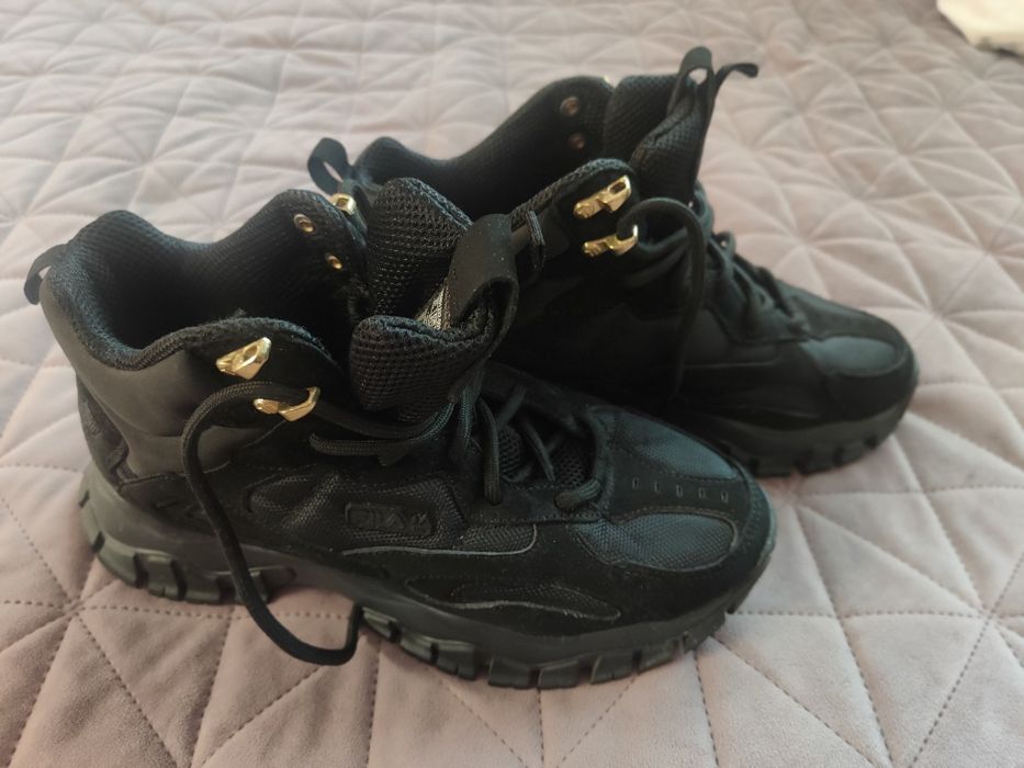 Ghete negre Fila originale