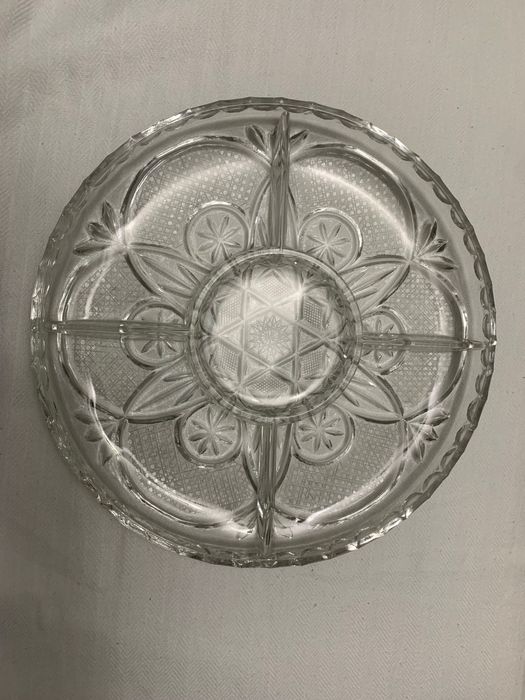 Кристален поднос