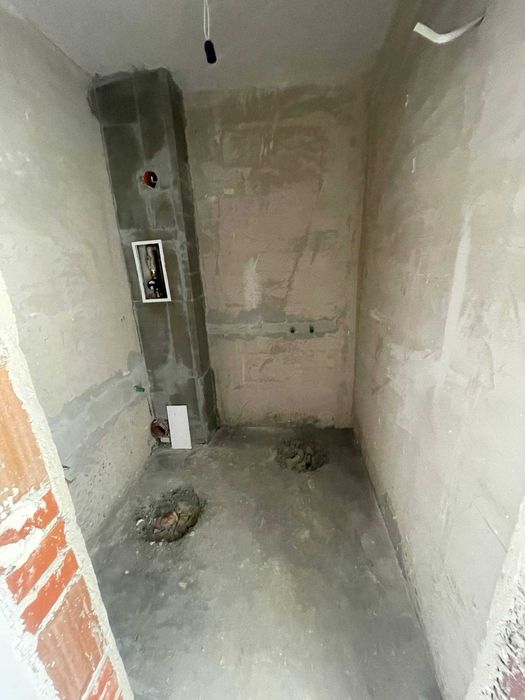 Продава се Двустаен апартамент в Пловдив, Остромила - 87 кв.м за 966 €/кв.м - Снимка #4