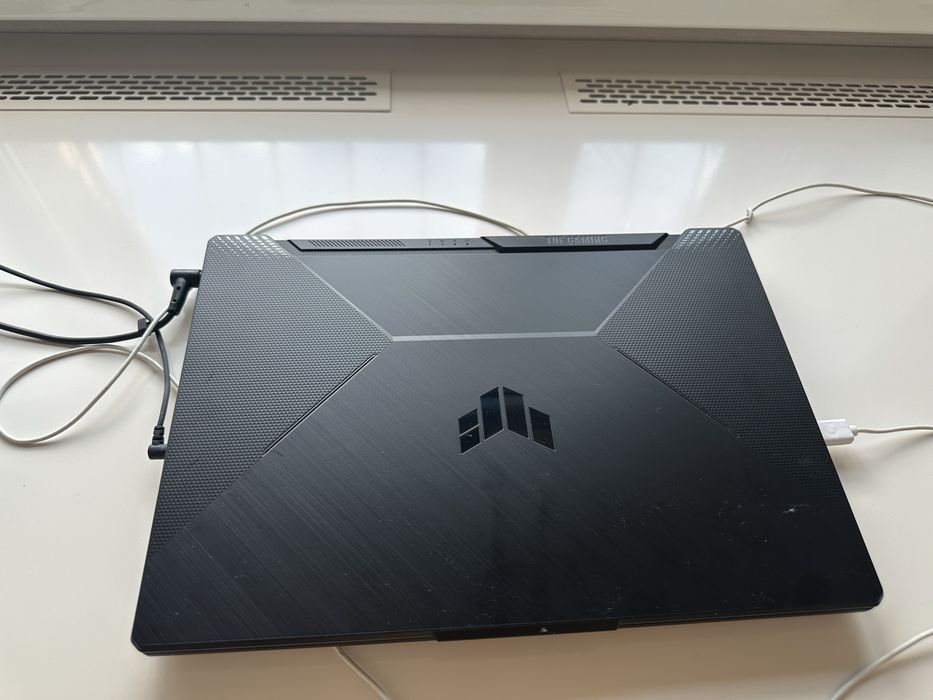 Продам игровой ноутбук ASUS