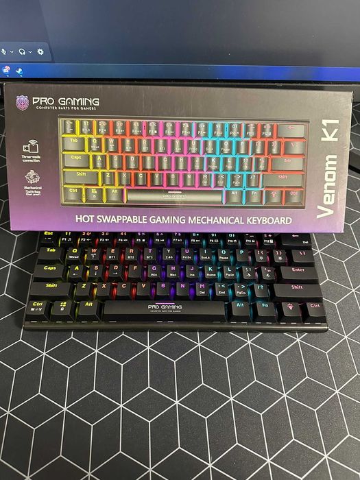 Vând Tastatura Gaming PRO GAMING VENOM K1 - NOUA