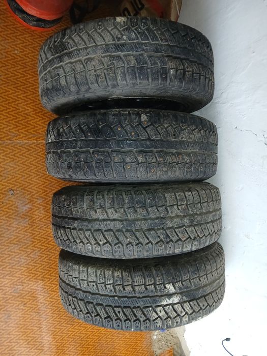 Продам зимнюю резину