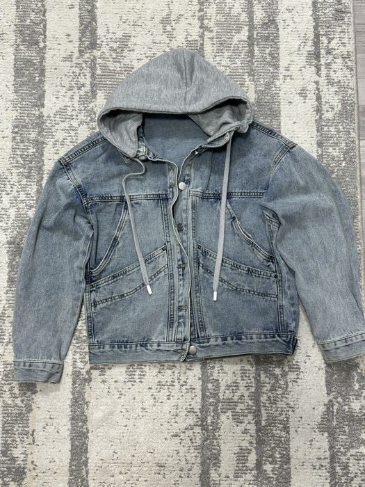 Джинсовая куртка