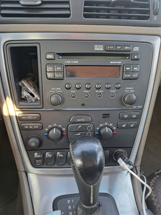 Продавам ВОЛВО ХС70