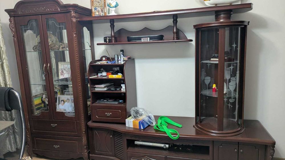 Мебель-горка для гостиной