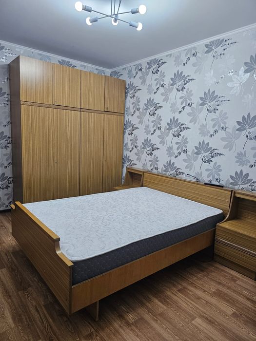 Продам спальный гарнитур в комплете