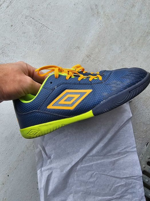 Umbro Маратонки CROSS IC
