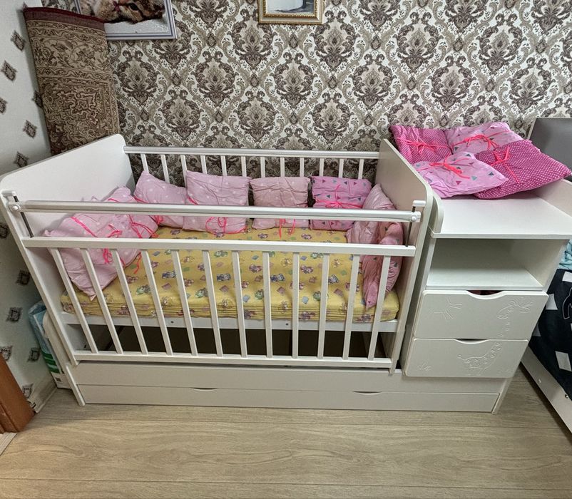 Продам детскую кроватку - трансформер
