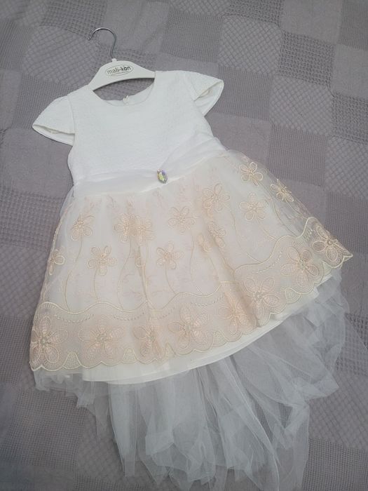 Продам платье нарядное детское