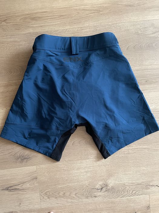 Endurance jamilla cycling shorts