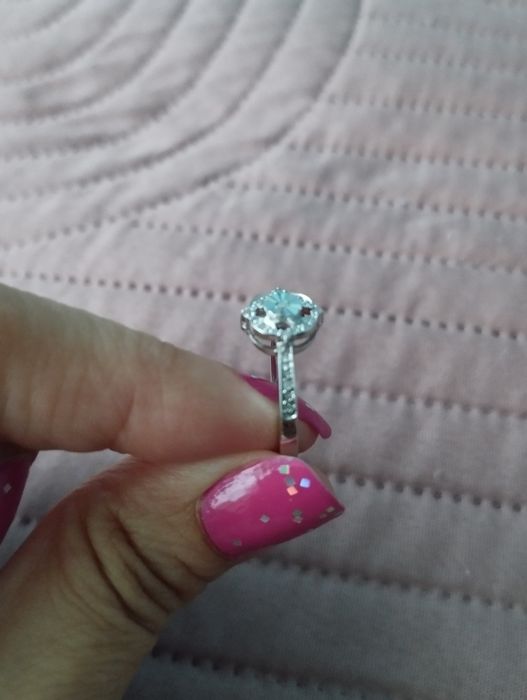 Сребърни обици и пръстен с диаманти