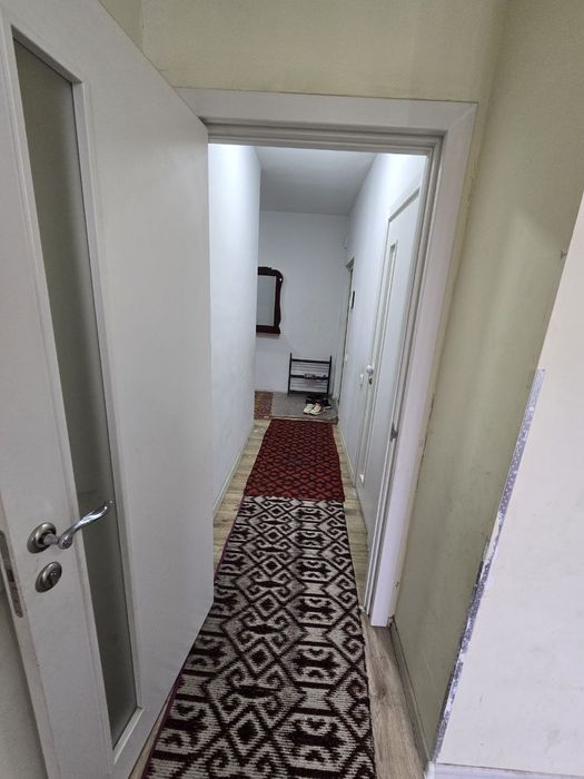 2 xonali kv sotiladi 2/7/7