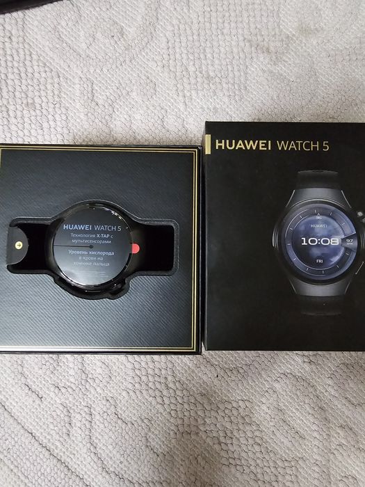 HUAWEI WATCH 5 продаются умные часы