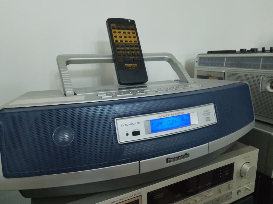 Portabile ! Vintage! ITT Schaub Lorentz  Touring,  Philips, Panasonic   RX-ED 50