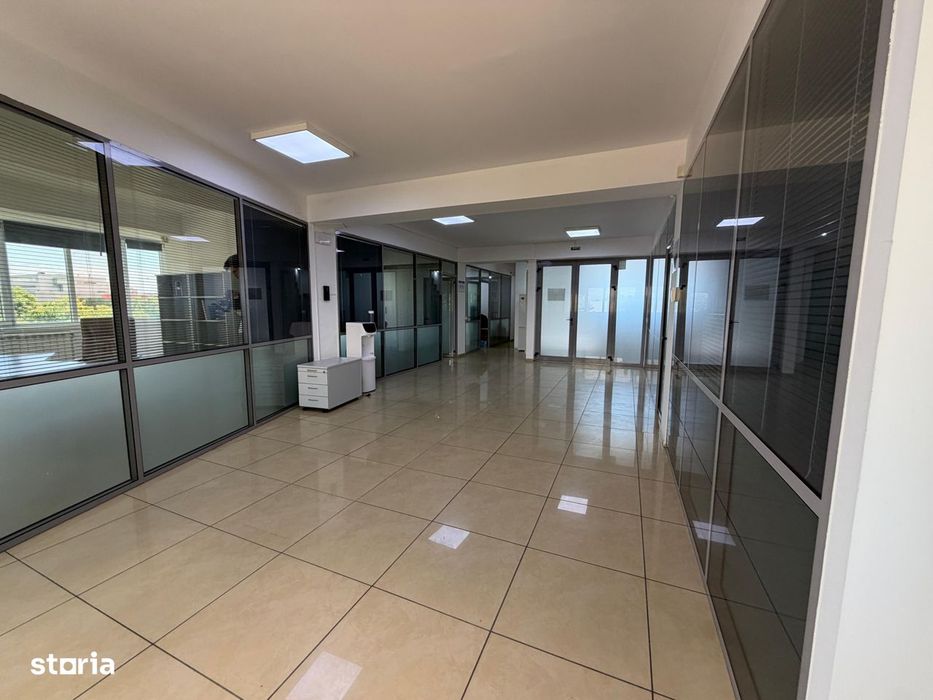 Spatiu comercial Birouri 208 mp + Terasa 196 mp