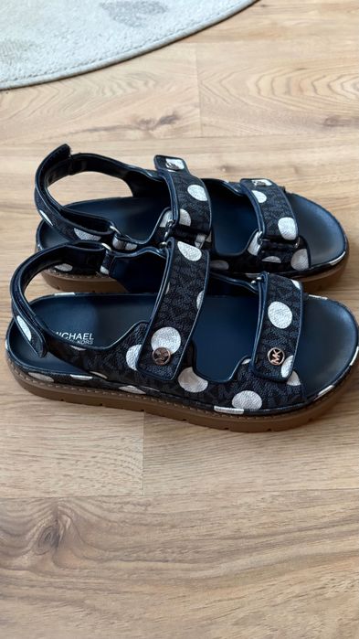 Сандали Michael Kors