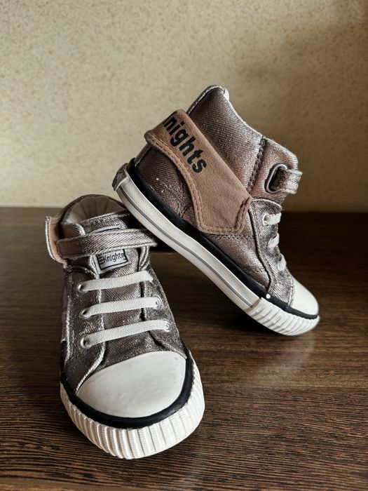 Кеды на девочку (26-27 размер)