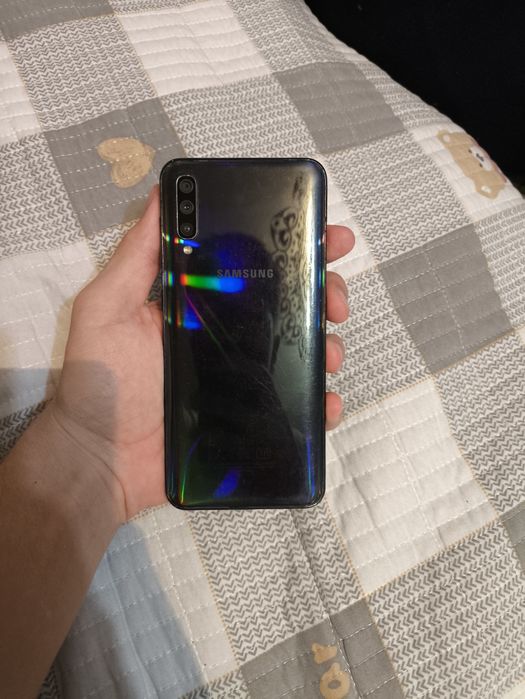 Самсунг а50 черный