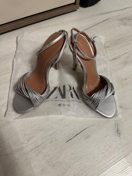 Sandale argintii zara 36