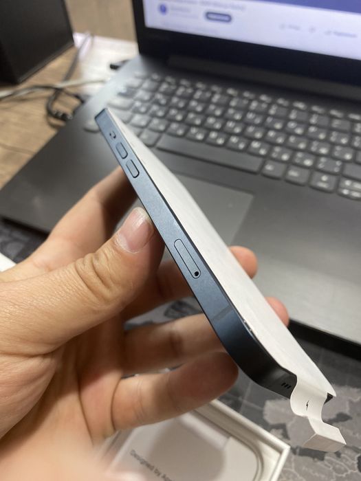 Iphone 13 masla faqat plomba buzilgan