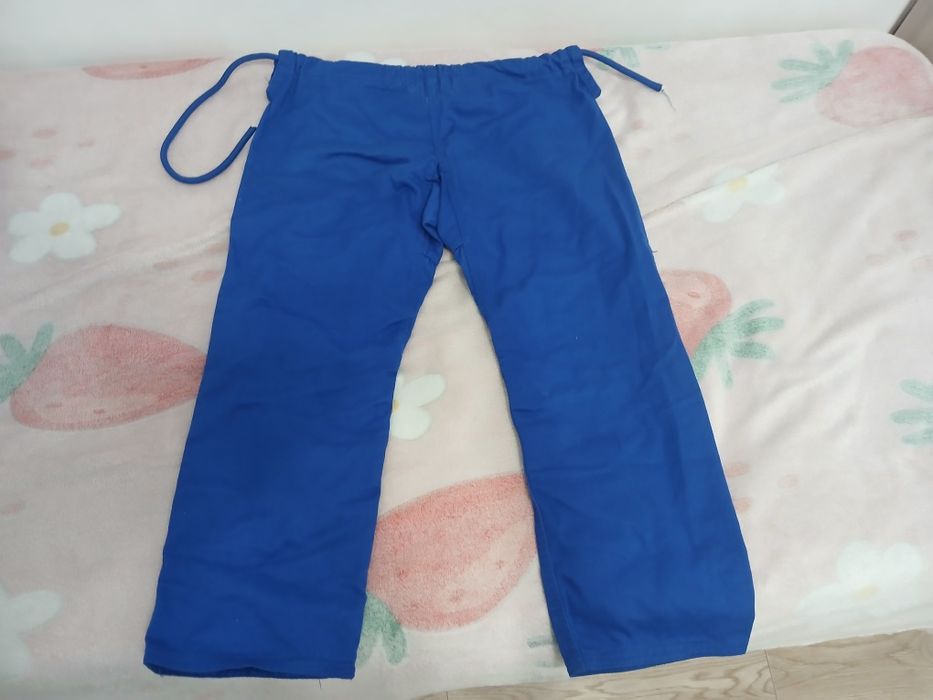 Оригинальное синее кимоно для дзюдо