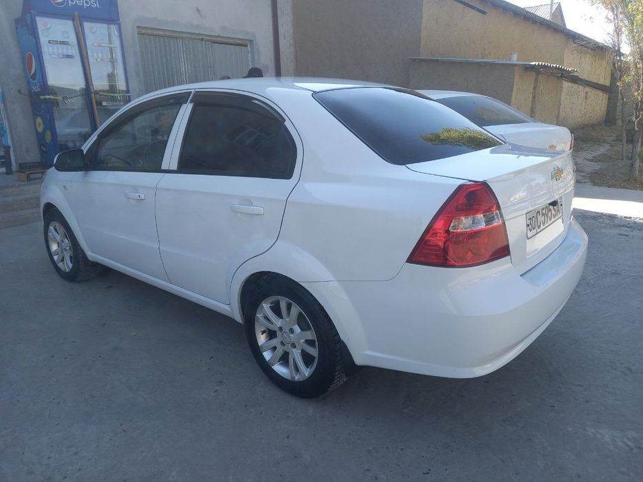 CHevrolet nexia 3