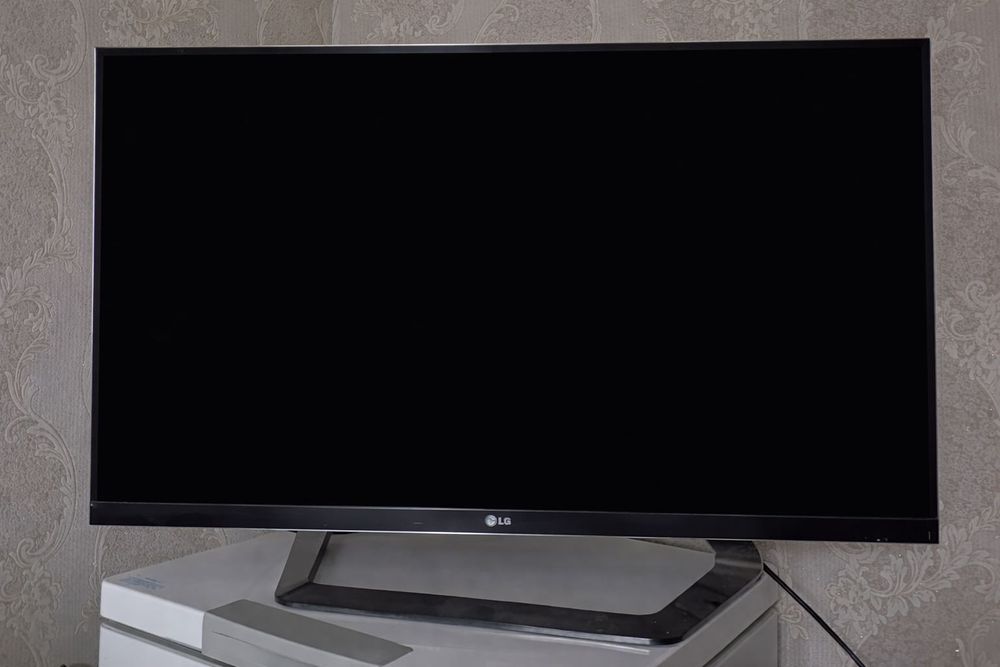 телевизор LG,  диагональ 42”