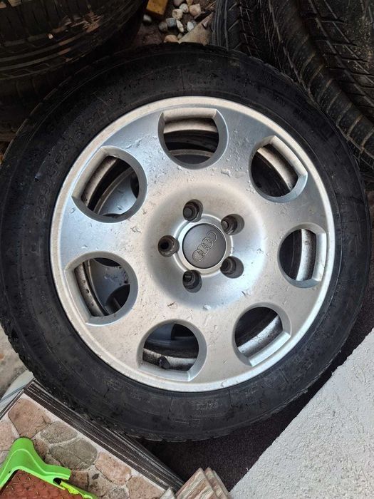 Roti Audi ORIGINALE cu anvelope iarna 205 55 R16 DOT 2023