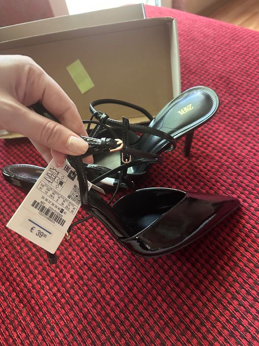 Нови Елегантни токчета на Zara