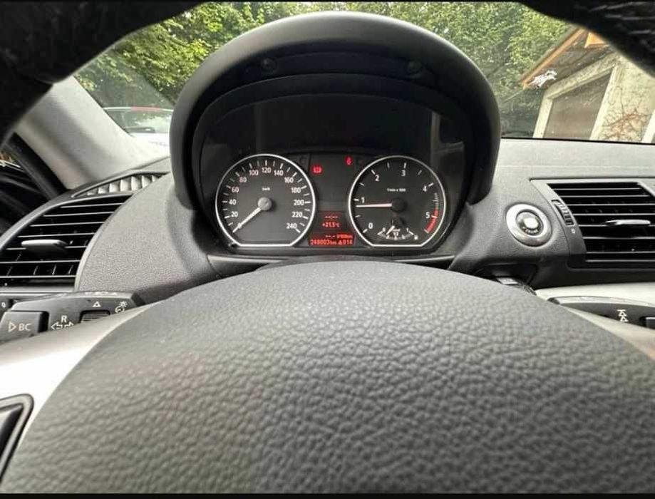 BMW Seria 1 E87 2.0 | Trapă | Xenon Adaptive | Senzori Fata/Spate