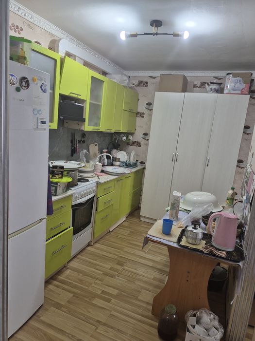 Продам трехкомнатную