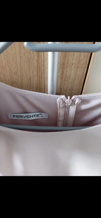 Елегантна официална рокля в размер 38 (М)