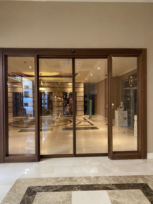 Сенсорные двери Dormakaba