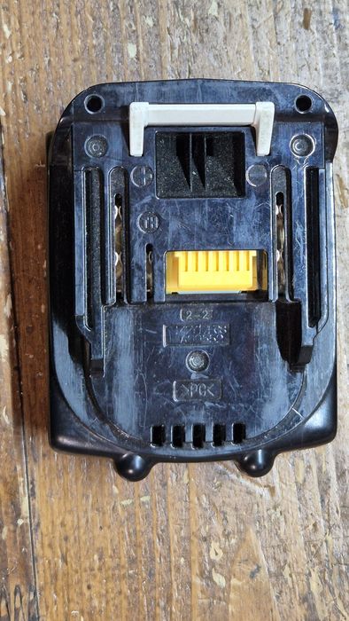 Acumulatori Makita 14,4V BL1430 6Ah