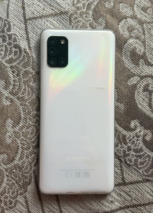 Продам телефон Samsung a31