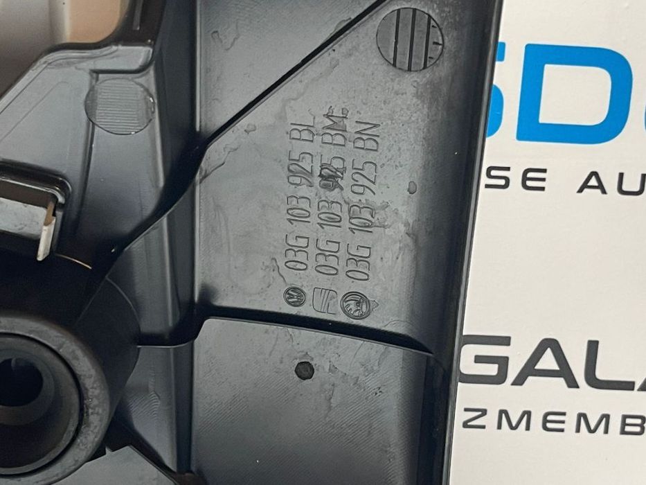 Capac Plastic Protectie Motor Volkswagen Golf 5 1.9 TDI BKC BRU BXF BXE 2004 - 2008 Cod 03G103925BL 03G103925BR