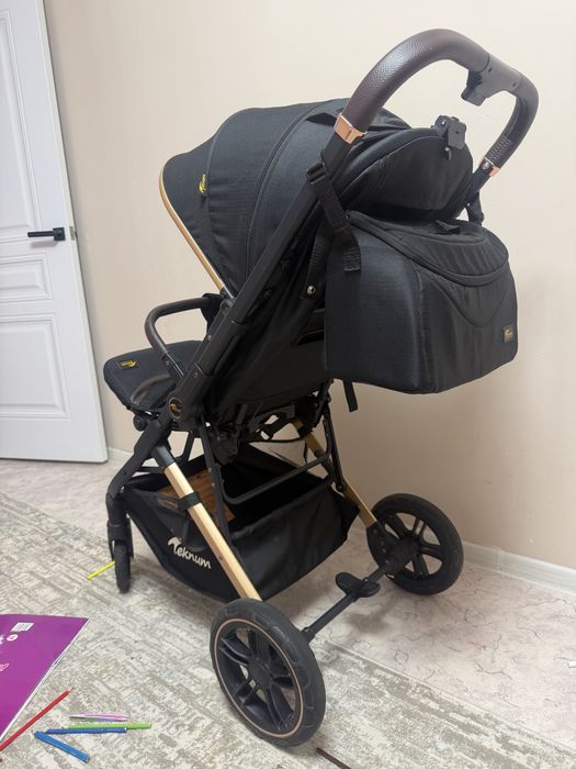 Продам детскую коляску