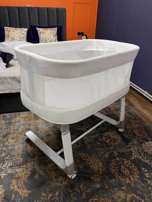 Кроватка для новорожденных