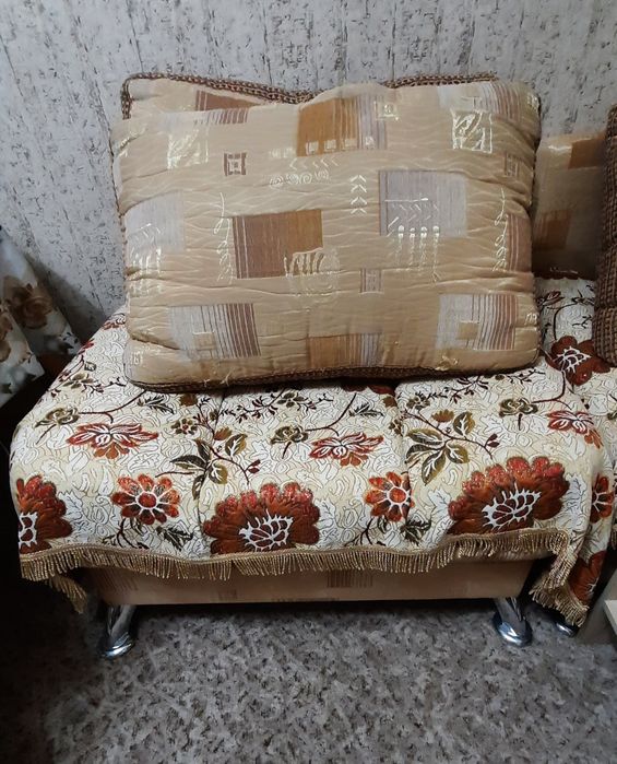 Кресла с подушками (2 шт.)