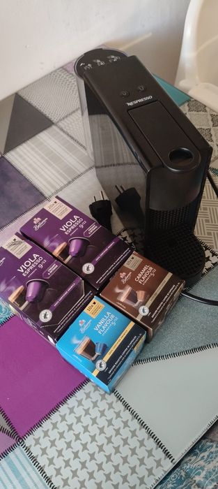 Nespresso Essenza Mini Piano Negru C30