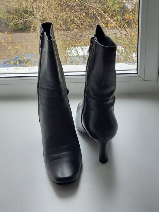 Продам осенние ботиночки