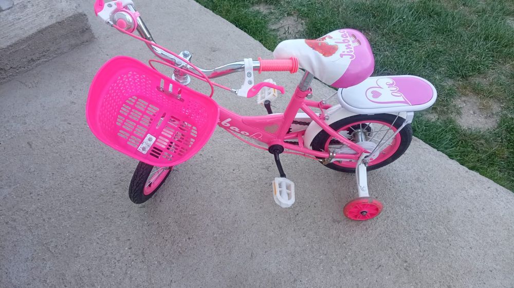 Bicicleta fetița
