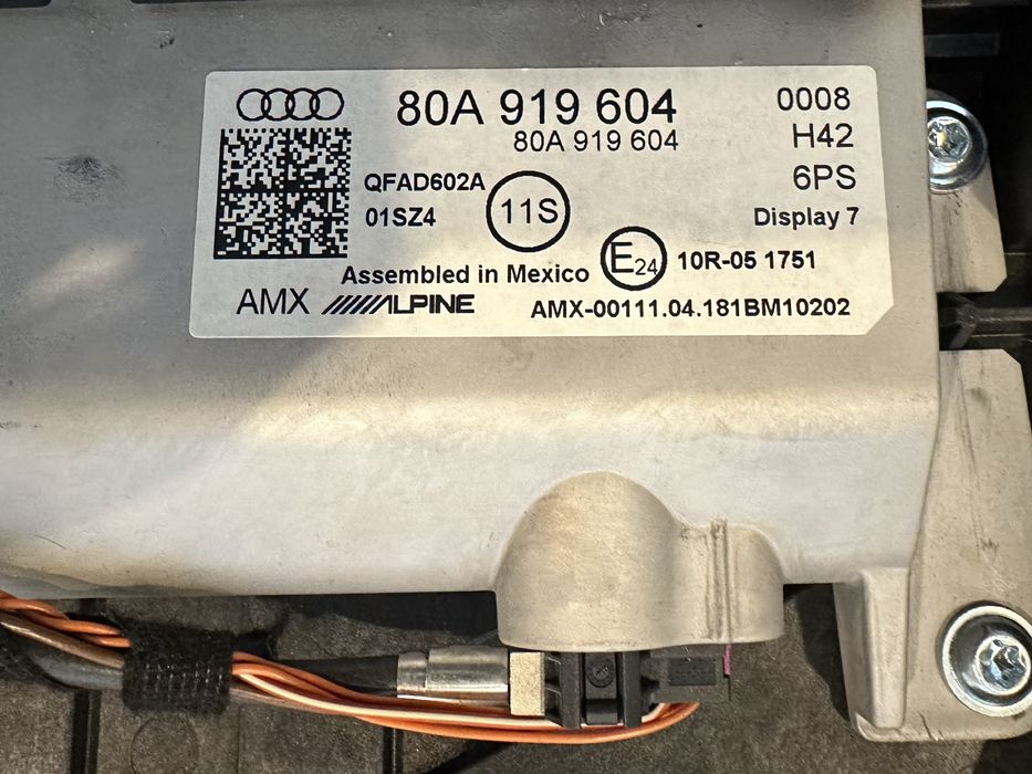 Display / Ecran Audi Q5 80A FY : 80A919604 / 80A919604A