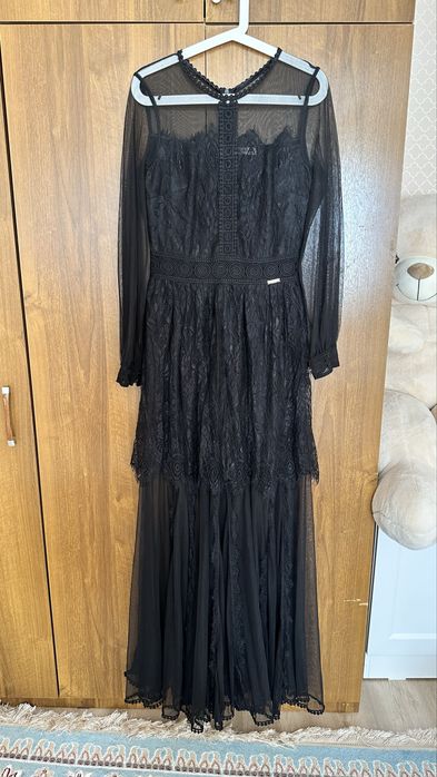 Платье на вечер в отличном состоянии