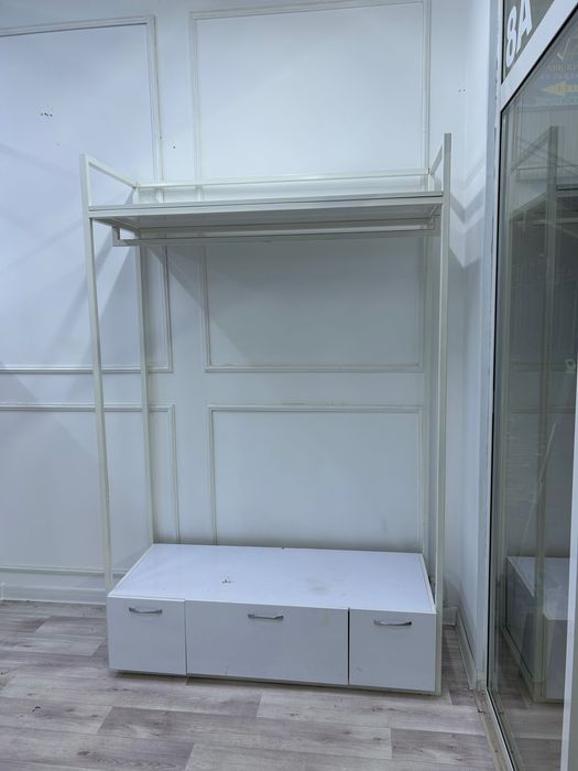 Рейли, шкаф, стойка